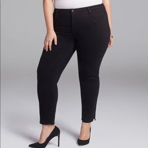 NYDJ Curves 360 BLACK Slim Straight Leg Ankle Jean